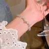 Pulsera de Bombilla Pequeña Rota de Plata con Cuentas Coloridas de Ensueño para Mujer, Pulsera Accesorio Metálico de Lujo de Gama Alta Elegante Versátil de Nicho