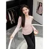 Camiseta Assimétrica de Manga Longa Falsa Duas Peças Estilo Coreano Plus Size para Mulheres, Novo Estilo Primavera e Outono, Versátil Emagrecedora e que Esconde a Barriga para Mulheres Curvilíneas
