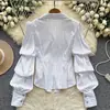 Camisa con Cuello Estilo Coreano y Japonés para Mujer que Ceñe la Cintura, Blusa Versátil de Manga Larga con Diseño Único de Pliegues, Top de Moda Rayado Chic de un Solo Botón