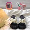 Estilo de Hada de Lunares con Falda, Impresionantes Zapatillas de Una Sola Pieza para Mujer, Ropa de Verano para Exteriores, Sandalias de Playa Versátiles de Suela Gruesa, Nuevo Modelo 2025