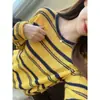Suéter de rayas color block atmosférico y moderno, suéter de punto casual y estilizado para mujer, nueva colección Otoño/Invierno 26 H082812