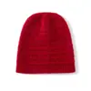 Cachemira 2026 Otoño/Invierno Nuevo Estilo para Mujer de Gama Alta Color Sólido Tejido de Punto Trenzado Engrosado Cálido Moda Gorro de Punto Casual