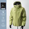 Chaqueta deportiva de moda para exteriores para hombres y mujeres, nueva chaqueta de montañismo 2026 para primavera y otoño con capucha, estilo para parejas