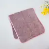 Toallas de baño al por mayor de fabricante en felpa de coral, suaves, cómodas, absorbentes, diseño simple a rayas, disponibles en múltiples colores para parejas