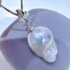 Colgante de Flor de Gardenia Multiusos de Plata de Ley S925 Transfronterizo Europeo y Americano Colgante de Perla Genuina de Agua Dulce con Forma Irregular