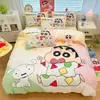 Juego de Cama de Cuatro Piezas de Terciopelo de Leche de Shin-chan, Engrosado y Forrado de Felpa, Incluye Funda de Edredón y Sábana, Juego de Tres Piezas de Franela Coral