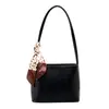 2026 Verano Nuevo Nicho Retro Bolso de Hombro Cruzado Bolso Baguette Debajo del Brazo Sensación de Moda Versátil Bolso para Mujer