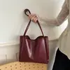 Bolsa de Ombro Único com Textura Única, Nova Bolsa de Axila 2026 Moda Casual Personalidade Tendência de Verão Bolsa Tote Feminina