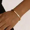 Pulsera Abierta de Parche de Flores Huecas Cruzadas Europea y Americana, Joyería de Moda de Lujo Ligero de Gama Alta con un Diseño Único