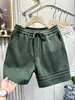 Pantalones Cortos Deportivos Pesados para Hombre, Marca de Moda de Verano Estilo Americano, Cintura Elástica con Tres Rayas, Corte Holgado, Pantalones Cortos Versátiles Casuales de Cinco Puntos