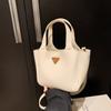 Bolso de Gran Capacidad para Mujer Otoño e Invierno Combinación con Todo 2025 Nueva Moda Bolso de Hombro Cruzado Popular de Este Año Bolso Balde Portátil