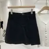Falda Bodycon de Pana con Abertura para Mujeres Petites, Nueva Falda Corta de Línea A Adelgazante de Cintura Alta Otoño/Invierno 2026
