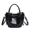 Bolso Cubo de Nicho de Nuevo Estilo Coreano de Moda, Elegante y a la Moda, Bolso Cruzado de PU de Gama Alta, Bolso de Mano para Viajar para Mujer