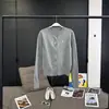 Cardigan Tricotado Bordado de Pônei 4P Feminino Outono Inicial Cor Sólida Simples Versátil Fino Slim Peça Externa Suéter