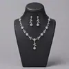 Conjunto de Joias de Casamento Nupcial de Alta Qualidade Europeu e Americano, Conjunto de Três Peças com Colar e Brincos de Strass e Pérola de Luxo Leve para Aniversário para Mulheres