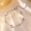 Pulsera Antidescolorante 2024 Nueva Moda Japonesa y Coreana Pulseras de Acero de Titanio de Lujo Ligero Fabricante Venta al por Mayor