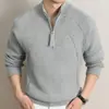Suéter de punto para hombre con cuello alto y media cremallera, tejido gris, versátil para ir al trabajo, casual y cálido, para otoño e invierno, cuello semi-alto