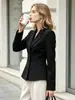 2026 Otoño Viajes al Trabajo Oficina Blazer Elegante Ajustado Ceñido a la Cintura Traje Ropa Femenina Transfronteriza de Gama Alta