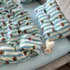 Algodón Puro de Grado A Hilo de Doble Capa Grado Materno e Infantil Juego de Ropa de Cama de Cuatro Piezas Sábana de Cama con Dibujos Animados Estilo de Dibujos Animados Estilo Pequeño Aroma