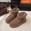 Botas de Neve com Solado Grosso para Mulheres, Novo Modelo Inverno 2026, Forradas com Lã e Espessadas, Sapatos de Algodão do Nordeste, Impermeáveis, à Prova de Suor, Quentes, Sapatos de Algodão para Exterior