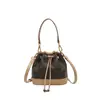 Bolso de Alta Gama Transfronterizo para Presbicia Mujer 2025 Nuevo Súper Popular Bolso Cubo para Presbicia Versátil Bolso de Hombro Cruzado