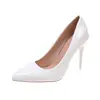 Sapatos Casuais de Salto Agulha Plus Size Transfronteiriços Femininos Primavera e Outono 2024 Novo Couro Patente Moda Salto Alto Feminino