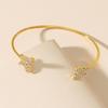 Pulsera Dorada con Microincrustaciones de Zircón para Mujer, Pulsera de Lujo Ligero de Mariposa Fantasma de Alta Gama, Pulsera Simple para Mujer
