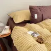 Conjunto de Quatro Peças de Algodão Puro de Alta Qualidade, Listrado Retro, Algodão Lavado, Capa de Edredom Simples 100% Algodão, Conjunto de Três Peças de Lençol, Roupa de Cama