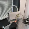 Bolsa Feminina de Luxo 2025 Simples para o Dia a Dia Decoração com Cinto Costura da Moda Cor Pura Ombro Único Transversal de Mão Pequena Quadrada