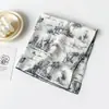 Pedidos Japoneses y Coreanos 58 Bufandas de Seda Bufandas Cuadradas Pequeñas Pañuelos para la Cabeza de Mujer Versátiles Estampado Paisley Bufandas de Algodón y Lino Venta al por Mayor Verano Estilo Delgado