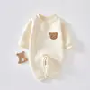Mono de bebé primavera y otoño ropa de bebé recién nacido pijama de otoño de algodón puro mono de bebé de manga larga mameluco sin hueso