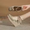 Jin Gang MJ90205 Sapatos Mary Jane de Salto Quadrado Tecidos de Palha com Corda de Cânhamo Sola Grossa Tiras Cruzadas Aumentadores de Altura Sapatos Individuais