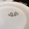 Brincos Redondos de Pérola Geométrica com Diamante e Agulha de Prata, Brincos de Luxo Leve e de Alta Qualidade para Mulheres, Brincos de Nicho Estilo Francês Atacado