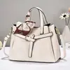 Bolsa de regalo transfronteriza estilo chino, lujo ligero y elegante, nuevo bolso Lady Dior, bolso de mano para mujeres de mediana edad, bolso para suegra