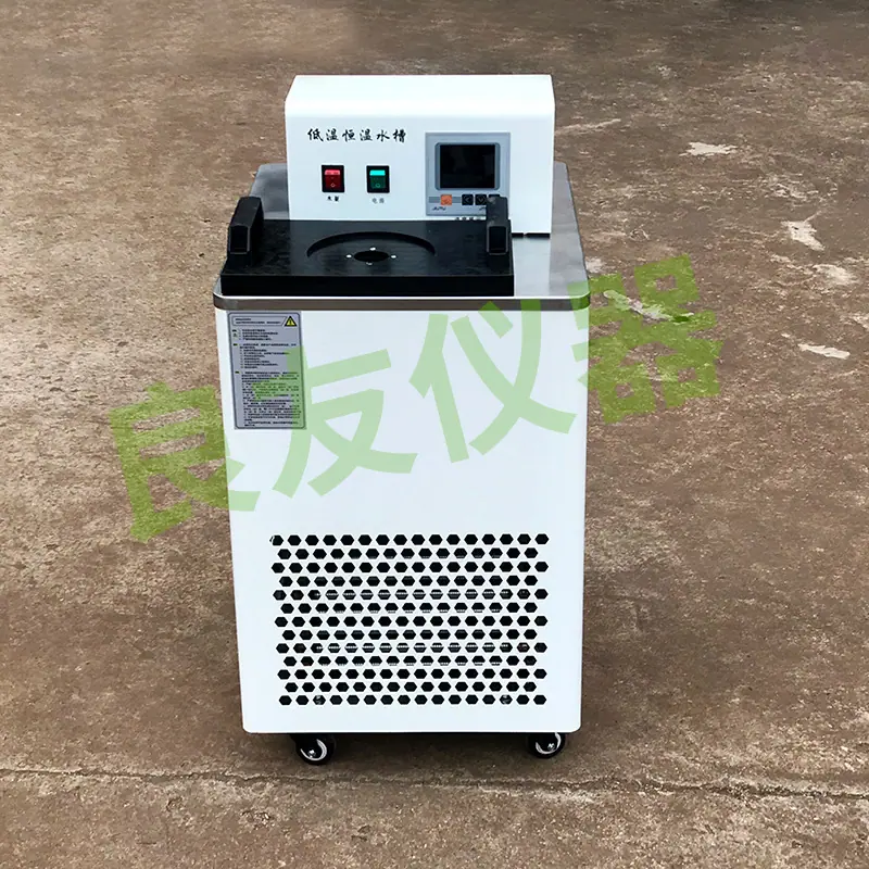 THD黑体恒温水槽 2