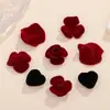Otoño e Invierno Año Nuevo Retro Rose Terciopelo Pendientes Accesorios Boda Compromiso Corazón Camelia Pétalo Pendientes Productos Semi-acabados