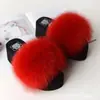 Chinelos caseiros populares para aumentar a altura, aprovados por influenciadores, pelo de raposa, versáteis, antiderrapantes, sandálias de dedo peludas com plataforma da moda para mulheres