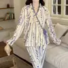 Pijama Femenino Jardín de Monet, Nuevo Ropa de Casa de Manga Larga para Primavera y Otoño, Estilo Chino Flor de Cerezo Set de Ropa de Salón de Lazo de Alta Gama