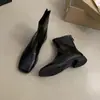 Botas ankle boots quadradas retrô estilosas para mulheres, nova coleção outono/inverno 2026, botas de ajuste justo com zíper traseiro, botas curtas estilo Martin, botas de cano curto