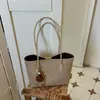 Bolso de Hombro Único de Moda con Textura Simple Retro, Diseño de Nicho, Bolso Casual para Mujer, Nuevo Llegado Otoño/Invierno 2026, Bolso de Axila