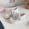Tênis Feminino de Lona de Cano Alto com Solado Grosso Estilo Coreano Bell com Bolinhas, Tênis Feminino Fofo, Novo Modelo 2026 Be-8005