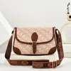 Bolso de Hombro Monograma Vintage de Moda para Mujer, Bolso Cuadrado Pequeño Cruzado Versátil para el Trayecto Diario