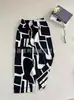 Fabricantes directos de pijamas de seda para mujeres de mediana edad y mayores, talla grande para madres, se pueden usar para salir, explosiones bien recibidas, casual