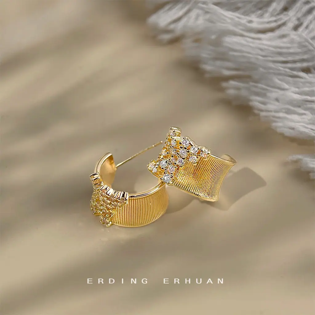 亮眸_0061_erdingerhuan(模特常用) 拷贝