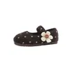Sapatilhas Redondas Retro com Bolinhas Femininas 2026 Novo Outono Pelúcia Solado Macio Sapatos Baixos Sapatos Birkenstock