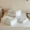 Estilo delicado~60 fios 100% algodão com enchimento de 10% de proteína de seda, quente para primavera e outono, fresco para o verão e espessado para aquecimento extra no inverno