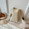 Bolsa Exclusiva Super Popular de Nicho com Textura Trançada Feminina 2026 Novo Estilo Moda Versátil Bolsa Transversal Mini Bolsa de Celular de Verão