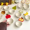 Lindo platito para salsa con mango de caricatura creativa, platito para condimentos de color bajo vidriado, plato para mojar de cerámica particularmente hermoso, platito