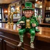 Estatueta de Leprechaun para o Dia de São Patrício - Transfronteiriça