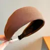 2026 Nuevo Estilo Diadema de Mujer Plisada de Ala Ancha Sensación de Alta Gama Cubre la Parte Superior del Cráneo Hace que la Cara se Vea Más Pequeña Cubre la Raya del Cabello Pinza para el Cabello Accesorio para el Cabello